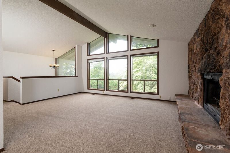 3rd image of 1702 Browns Point Boulevard