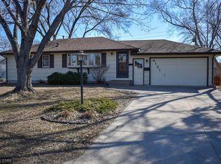 6121 5th St NE, Fridley, MN 55432