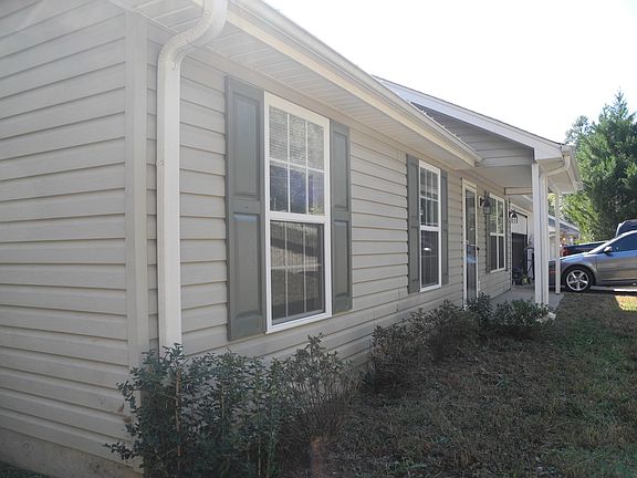2nd image of 146 Fernwood Dr