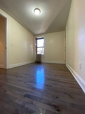 2nd image of 2045 E 16th St #3A
