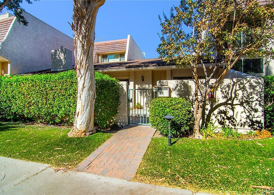 1st image of 22247 1/4 Erwin St #7
