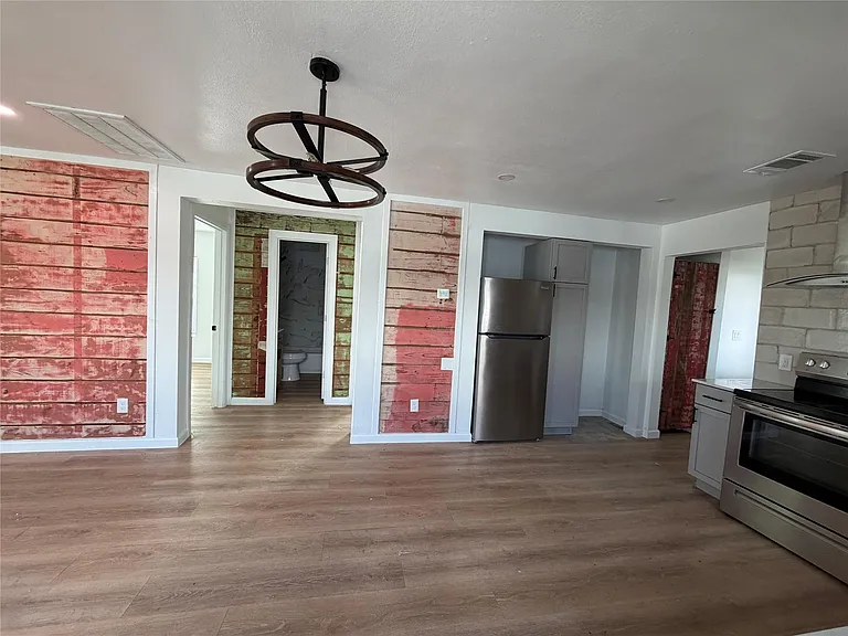 1209 Pine St — Photo 15