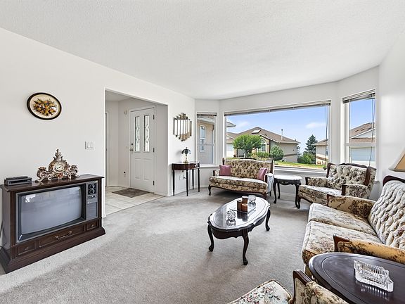 3rd image of 1575 Springhill Dr #45