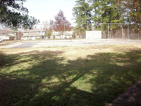 4th image of 5660 Birchmont Dr APT B