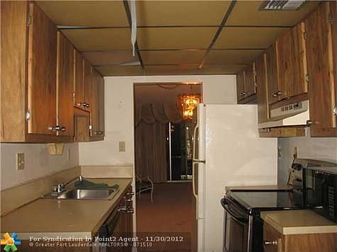 5th image of 3141 NW 47th Ter APT 235