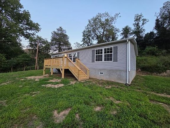 3rd image of 2828 Raleigh Cir