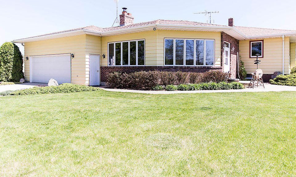 1st image of 184 180th Ave S