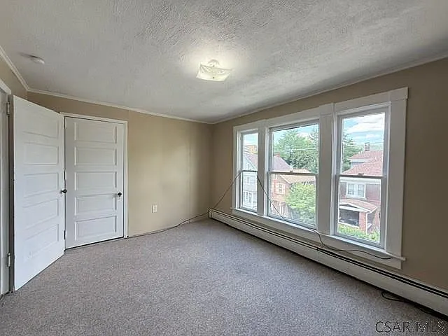 1 bed, 1.0 bath, $650 — Photo 2
