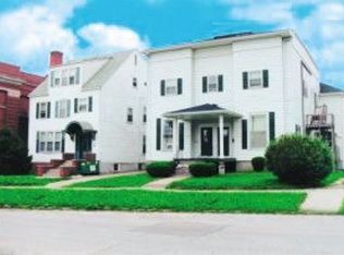 306 E Jefferson St APT 6B, Bloomington, IL 61701