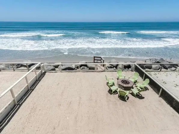 1123 S Pacific St S, Oceanside, CA 92054