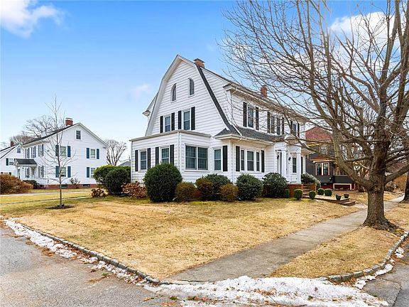 2nd image of 35 Belvidere Blvd
