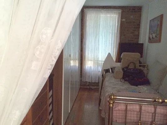 Rented by Moses Stoller, LREB | media 5