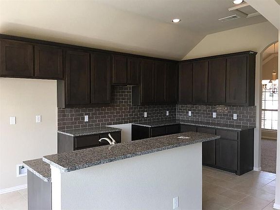 5th image of 1528 Lorena Dr