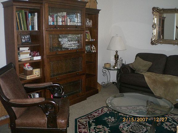 Den/library
