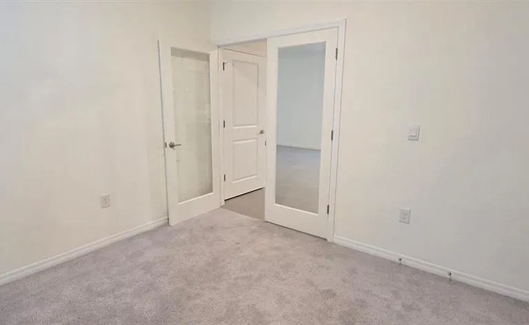 5530 NW 40th Loop — Photo 11