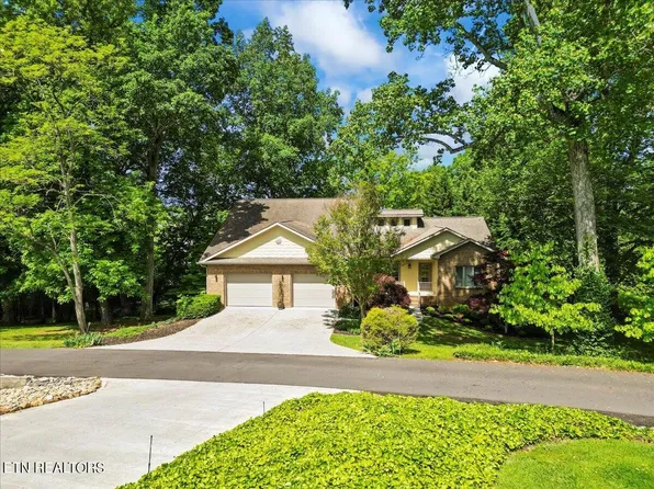 372 Parkwood Cir, Greenback, TN 37742