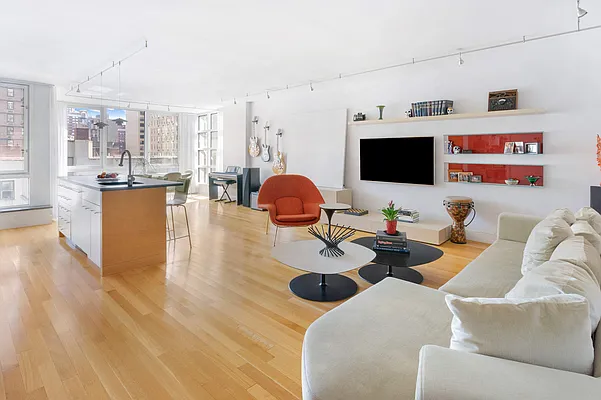 Sold by Compass | media 3