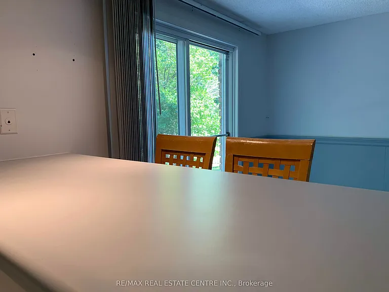 14 Sandsprings Cres — Photo 17
