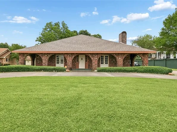 25 Manor Ln, Waggaman, LA 70094