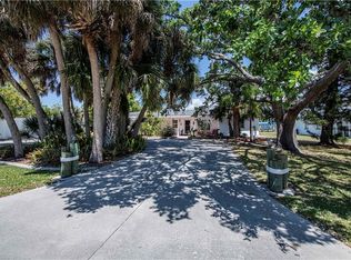 1020 E 2nd St, Englewood, FL 34223