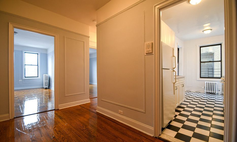 1st image of 2101 Cedar Ave APT 1C