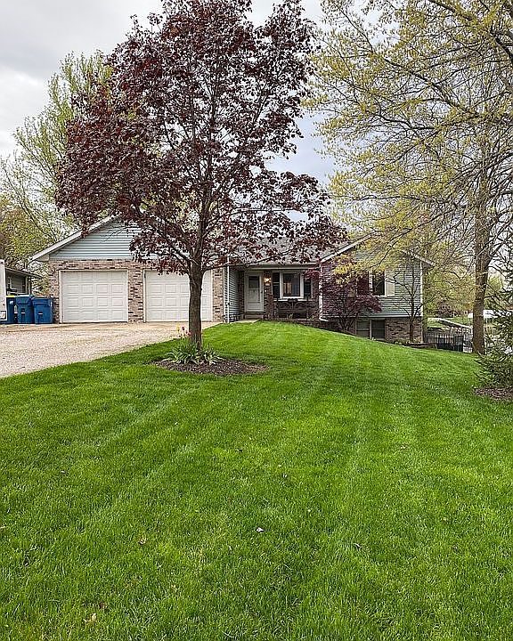 1st image of 43 Willow Ct