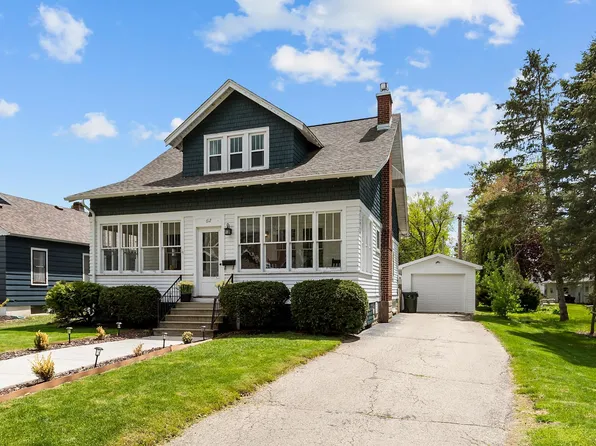 612 Buck St, New London, WI 54961