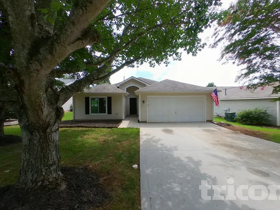 143 Markham Dr