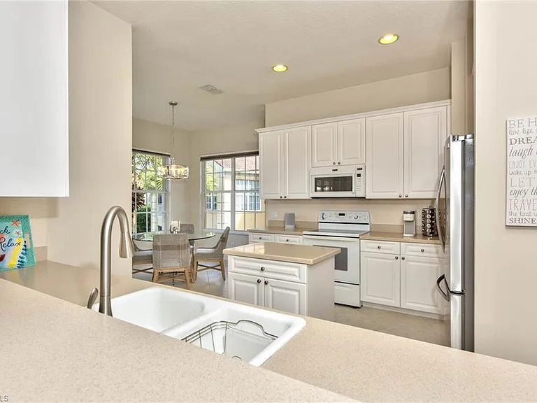 9657 Cypress Hammock Cir #202 — Photo 14