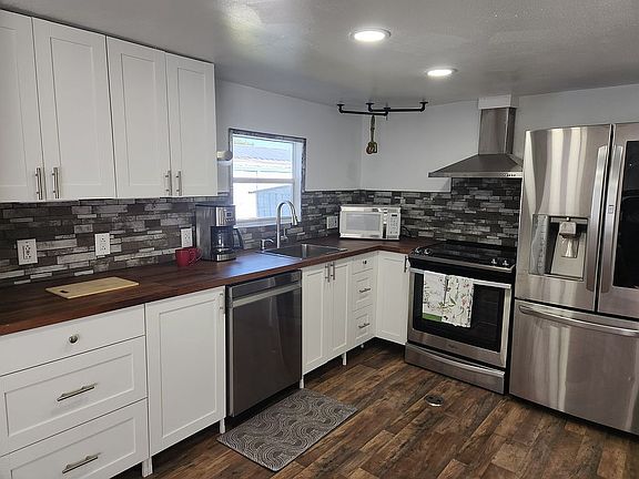4th image of 434 Calamondin St