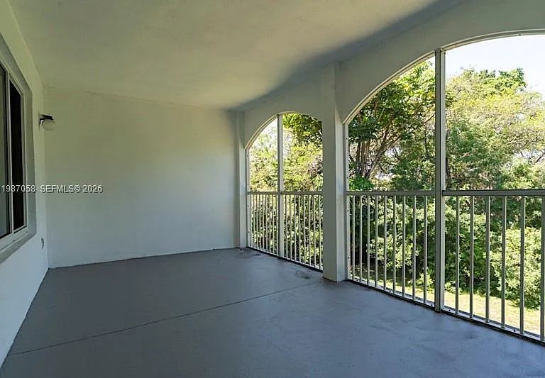 815 W Boynton Beach Blvd #10-205 — Photo 27