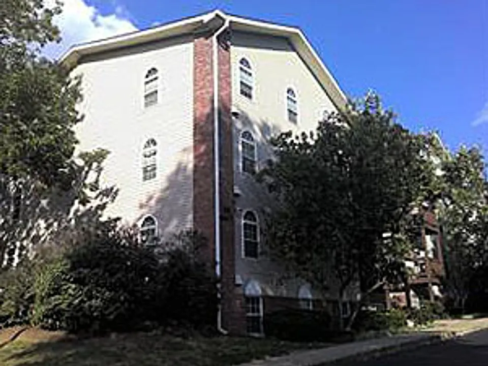 1081 S Broadway #102