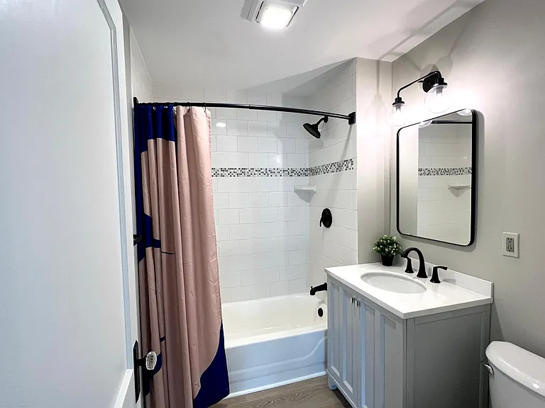 102 Hazel St #1 — Photo 8