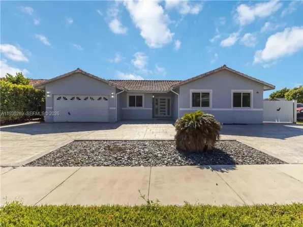 9978 SW 152nd Ter, Miami, FL 33157