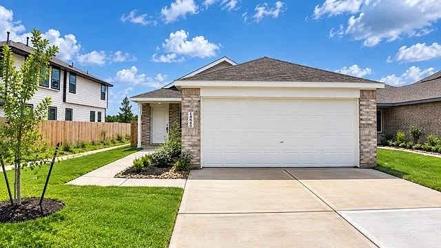 3 bed, 2.0 bath, 1409 sqft, $1,750 — Photo 1
