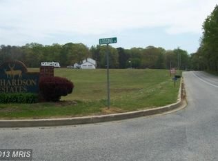 7694 Logging Ln, Indian Head, MD 20640