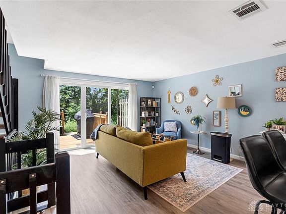 5th image of 8403 Abbeywood Ct