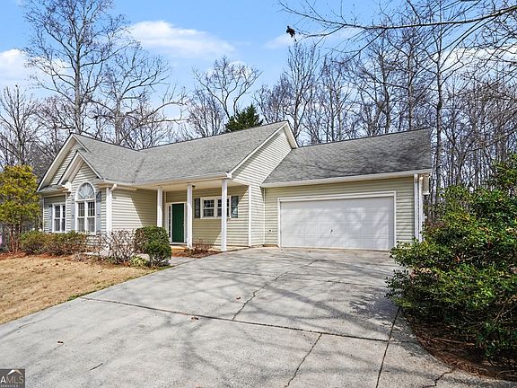 4th image of 144 Amidon Dr