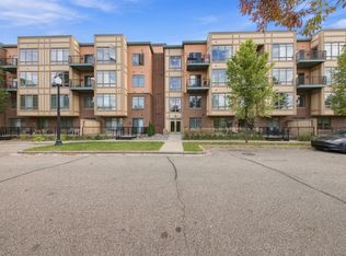 1070 Grandview Ct NE APT 110, Columbia Heights, MN 55421