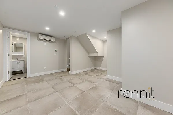 Rented by Rennit Inc. | media 13