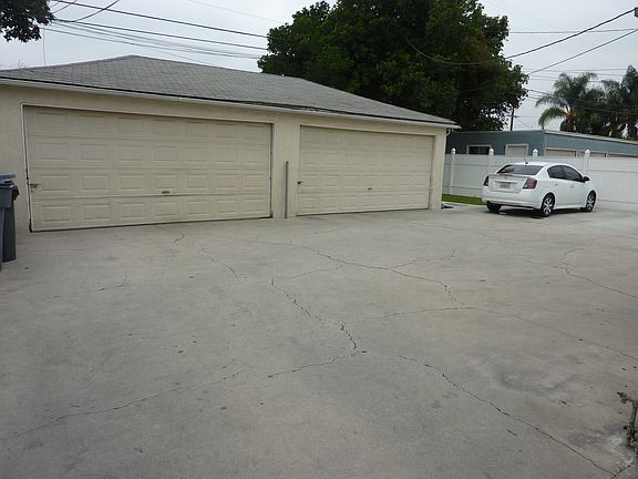 2nd image of 8931 Annetta Ave #B