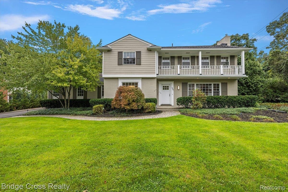 330 N Cranbrook Cross Rd, Bloomfield Hills, MI 48301