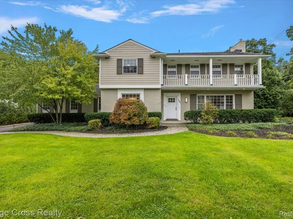 330 N Cranbrook Cross Rd, Bloomfield Hills, MI 48301