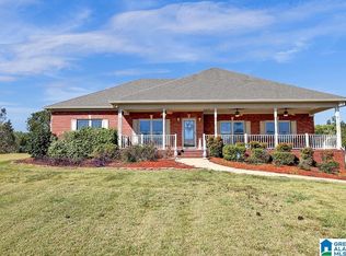 952 6th St, Pleasant Grove, AL 35127