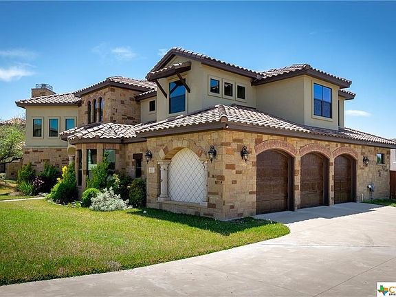 4th image of 8020 Chimney Hill Dr