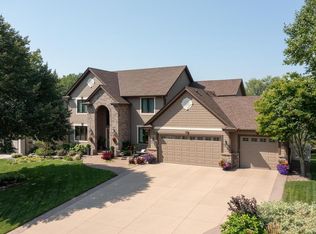 10117 Bridgewater Pkwy, Woodbury, MN 55129