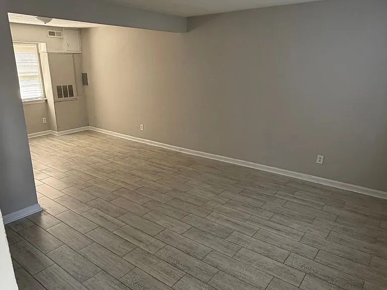 3625 Glenwood Dr #1 — Photo 2