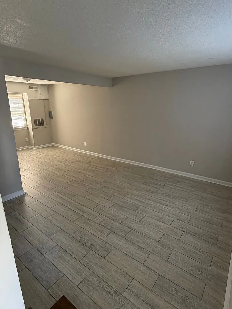 Building Photo - 3625 Glenwood Dr #1
