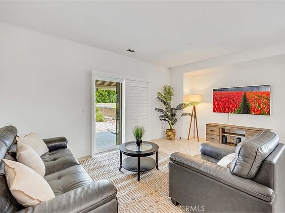 3rd image of 10995 Coalinga Ave