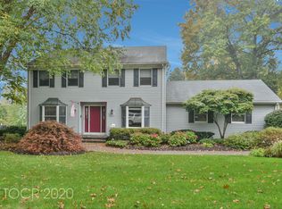 111 Maltbie Ave, Midland Park, NJ 07432